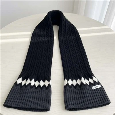 Scarf Olann Bog