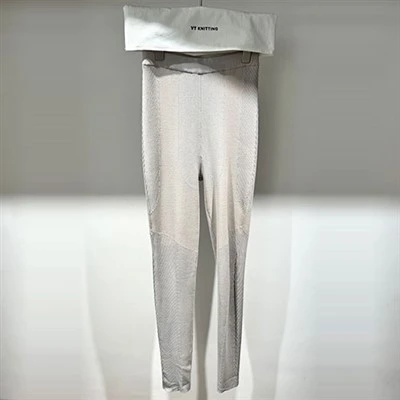 Pants cniotála amuigh faoin aer na mban olann