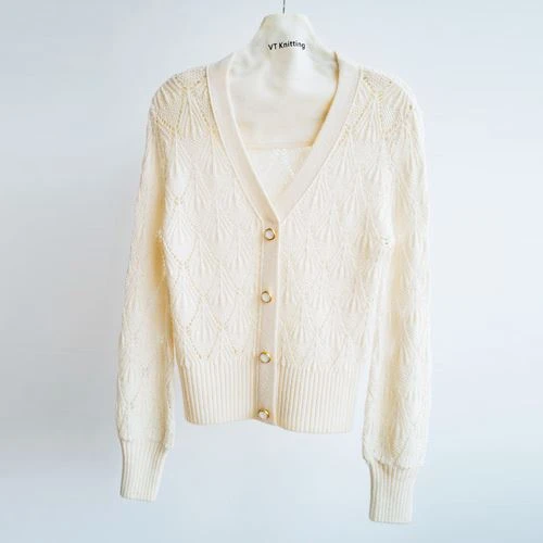 Cardigan Cniotála Cadás Bán